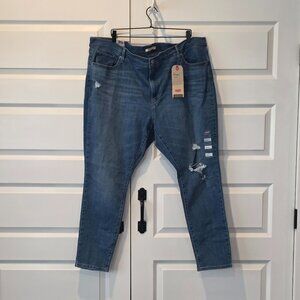 NWT: Levi's 711 Skinny Jeans